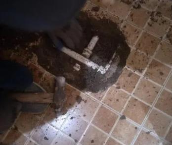 将乐卫生间漏水维修公司为您分享下卫生间渗水如何处理及注意事项